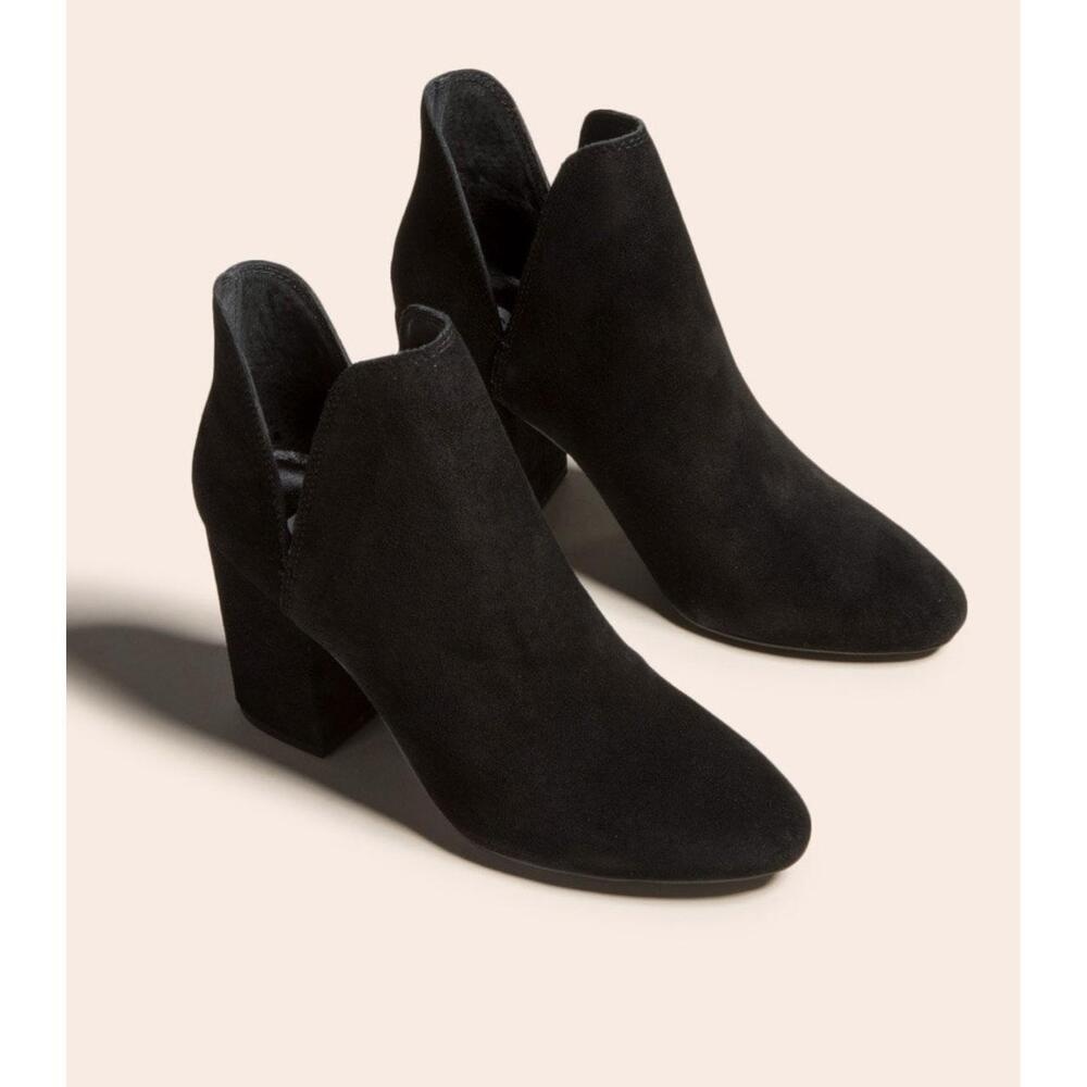 NWOT  Steve Madden Rookie Black Suede  Booties Womens US 8 High Heel Pointed Toe